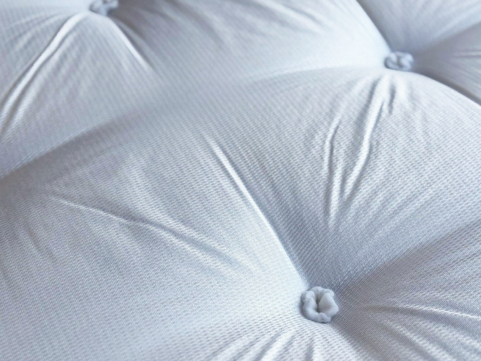 Aeris Hand Tufted Infinity 2'6